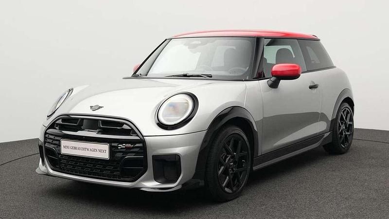 Grau Gebraucht 2024 Mini John Cooper Works Kleinwagen | 31.824 € (Superpreis) - Bild 1/4