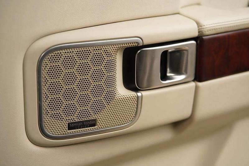 Braun Gebraucht 2012 Land Rover Range Rover Autobiography SUV | 18.200 € (Etwas zu teuer) - Bild 1/4