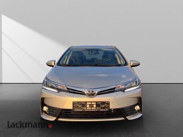 Gebraucht Toyota Corolla Edition 132 PS (97 kW) 2016 Silber Limousine