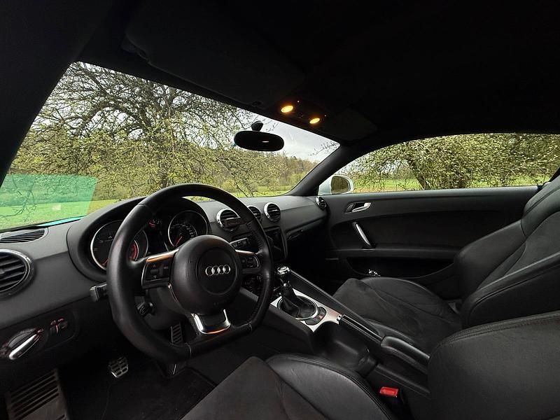 Używany Audi TT Comfort 200 KM (147 kW) 2006 Srebrny Coupe