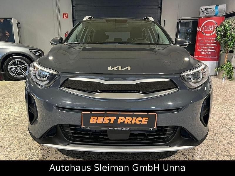 Gebraucht Kia Stonic Vision 84 PS (61 kW) 2023 Grau SUV