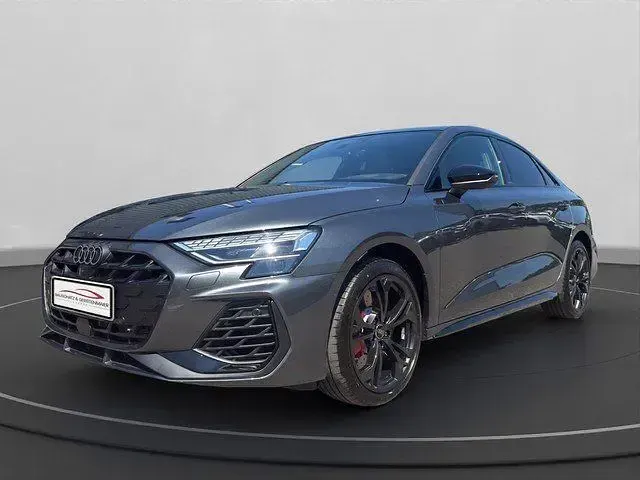 Neu Audi S3 Sport 333 PS (244 kW) 2026 Daytonagrau perleffekt Limousine