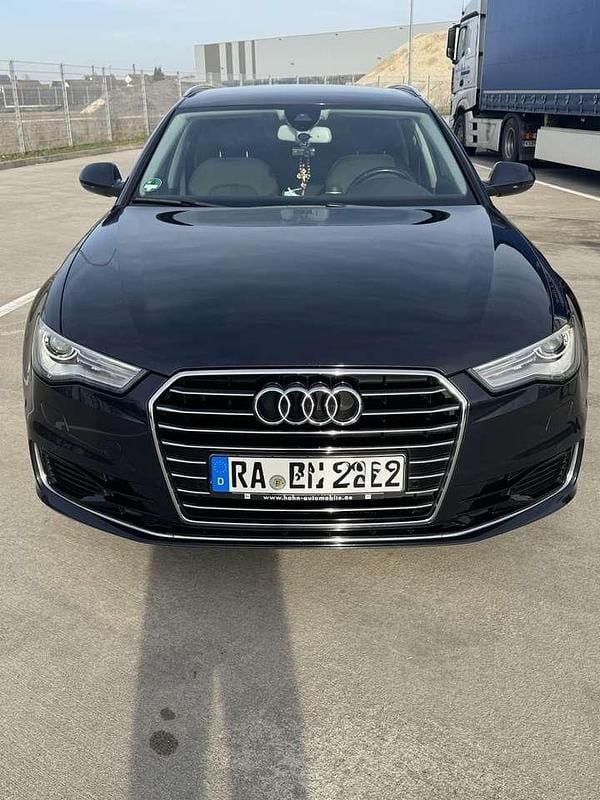 Gebraucht Audi A6 190 PS (139 kW) 2015 Blau Kombi