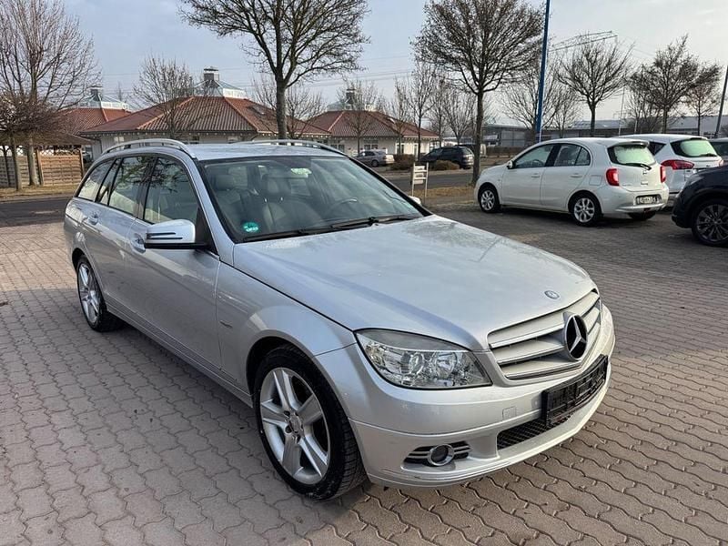 Gebraucht Mercedes C200 Avantgarde 184 PS (135 kW) 2009 Silber Kombi