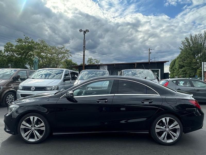 Schwarz Gebraucht 2013 Mercedes CLA220 AMG Limousine | 12.499 € (Fairer Preis) - Bild 1/4