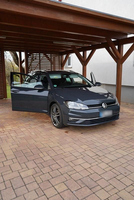 Gebraucht VW Golf VII Sound 150 PS (110 kW) 2017 Grau Kombi