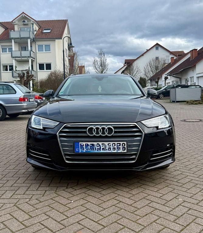 Gebraucht Audi A4 190 PS (139 kW) 2016 Schwarz Kombi
