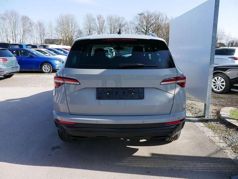 Gebraucht Skoda Karoq Plus Edition 150 PS (110 kW) 2025 Stahlgrau SUV