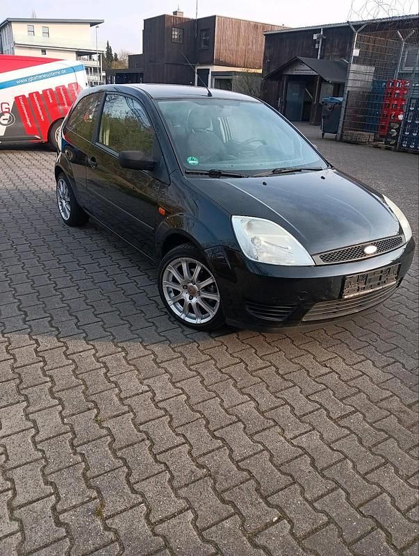 Gebraucht Ford Fiesta 70 PS (51 kW) 2005 Schwarz Kleinwagen