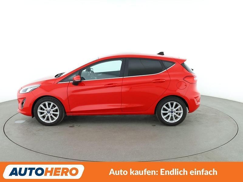 Gebraucht Ford Fiesta Titanium 125 PS (91 kW) 2018 Rot Limousine
