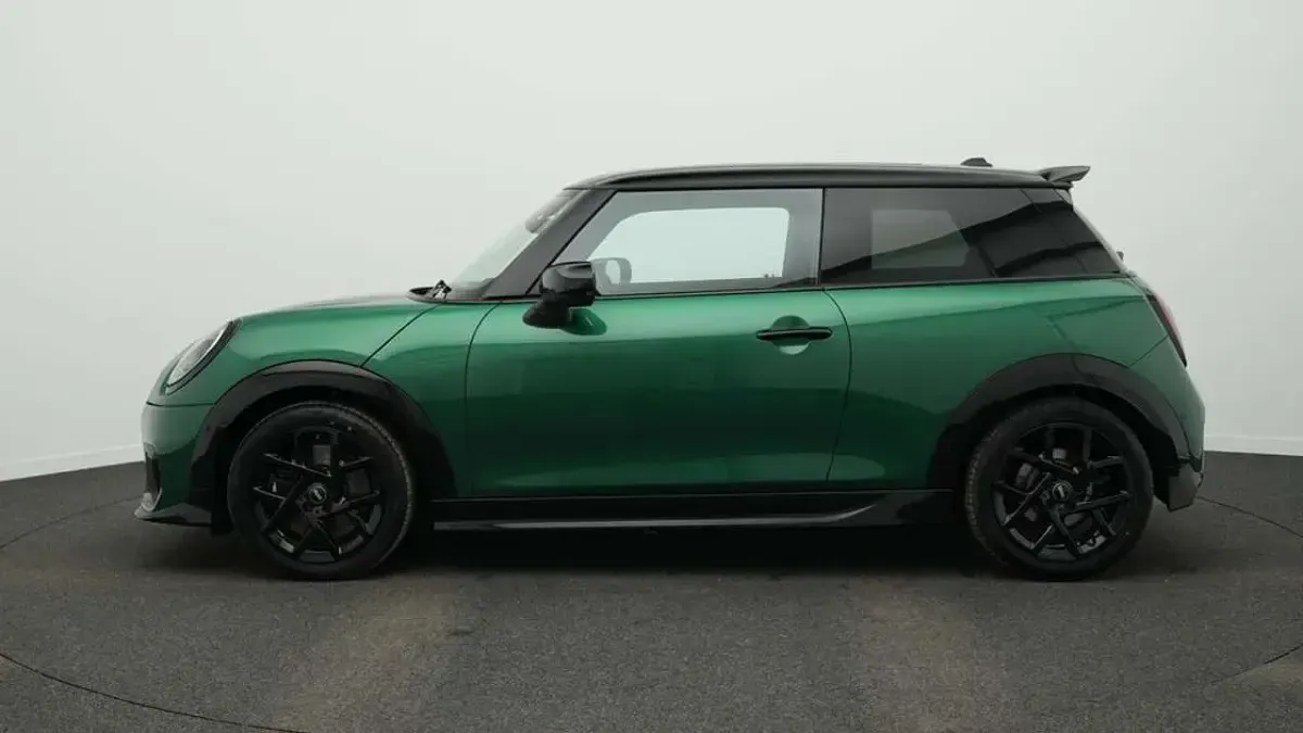 Gebraucht Mini John Cooper Works 204 PS (150 kW) 2025 Grün Kleinwagen