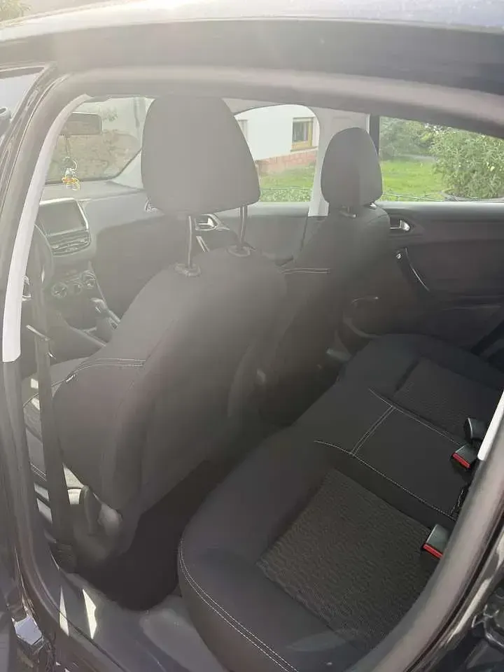 Gebraucht Peugeot 208 Active 82 PS (60 kW) 2016 Kleinwagen