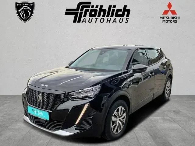 Schwarz Gebraucht 2022 Peugeot e-2008 Active SUV | 16.990 € (Guter Preis) - Bild 1/4