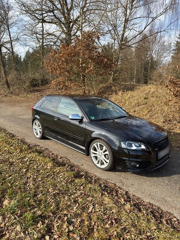 Gebraucht Audi S3 Sportback Performance 370 PS (272 kW) 2010 Schwarz Kleinwagen