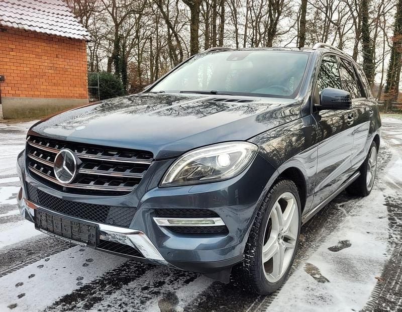 Grau Gebraucht 2014 Mercedes ML350 AMG SUV | 14.950 € (Guter Preis) - Bild 1/4