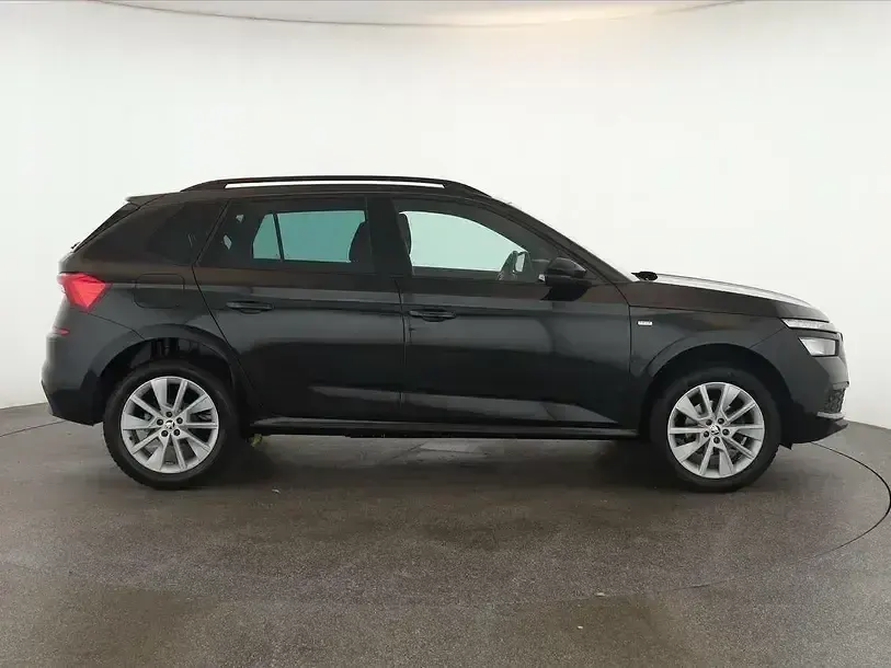 Gebraucht Skoda Kamiq Tour 110 PS (80 kW) 2023 Blackmagic perleffekt SUV