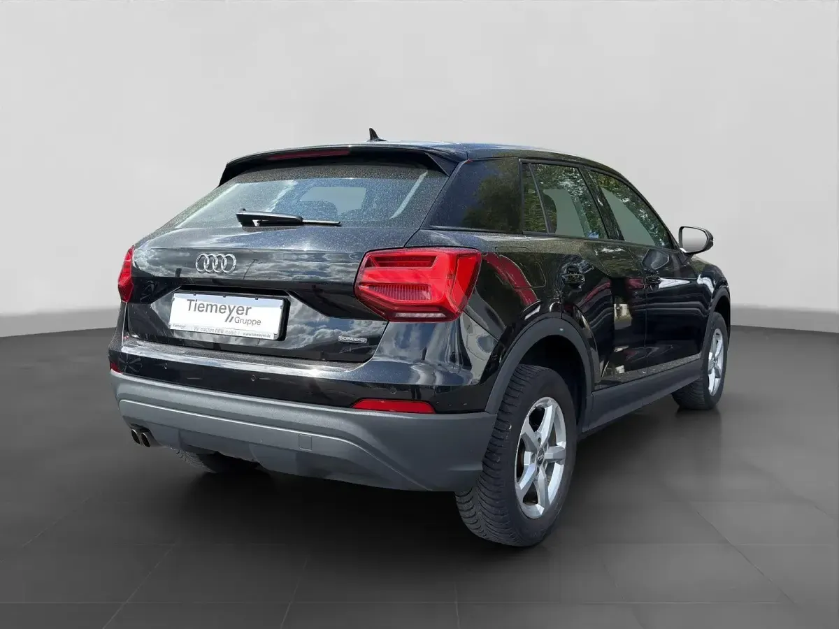 Gebraucht Audi Q2 Comfort 190 PS (139 kW) 2018 Schwarz SUV