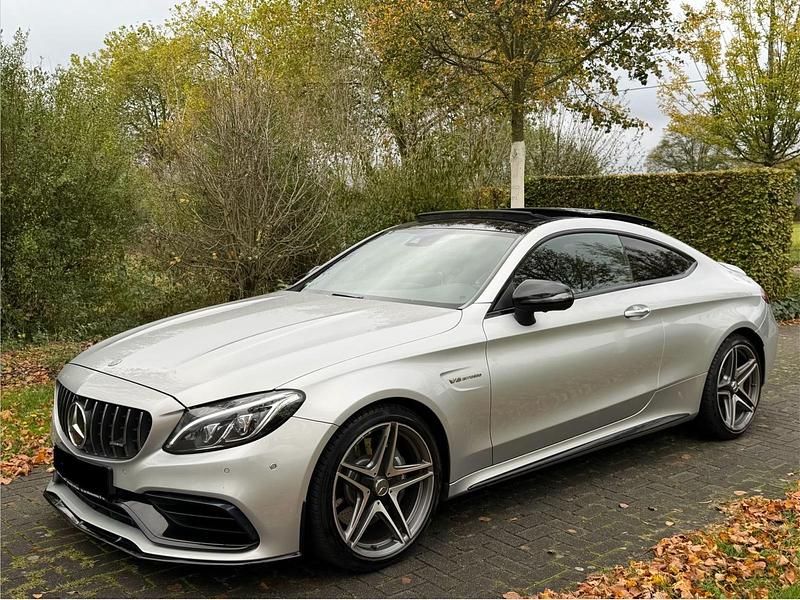 Grau Gebraucht 2017 Mercedes C63 AMG AMG Coupé | 37.999 € (Guter Preis) - Bild 1/4