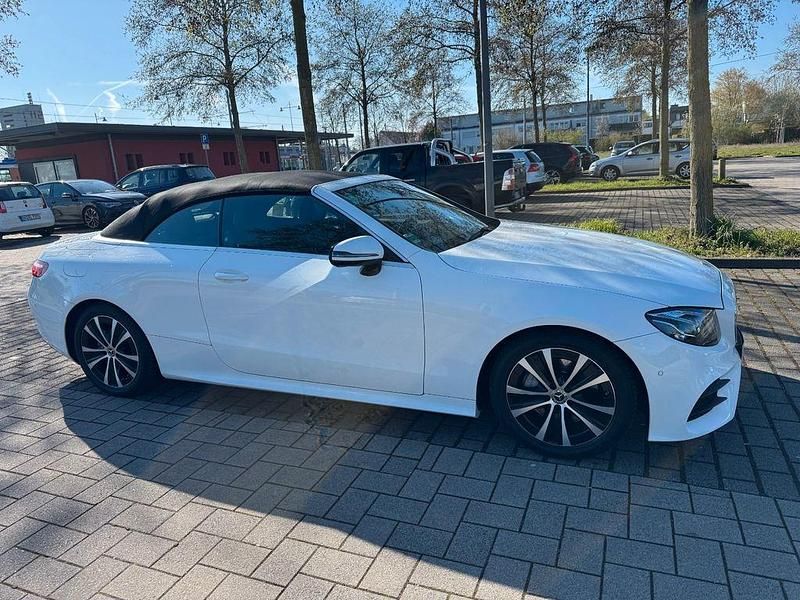 Brugt Mercedes E200 AMG line 184 HK (135 kW) 2018 Hvid Cabriolet