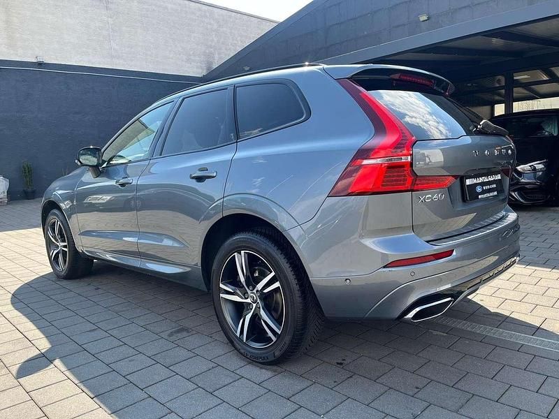 Gebraucht Volvo XC60 R-Design 197 PS (144 kW) 2019 Osmium grey metallic SUV
