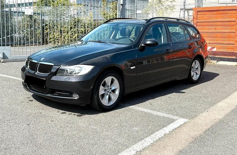 Schwarz Gebraucht 2007 BMW 320 M Sport Kombi | 3.499 € (Superpreis) - Bild 1/4