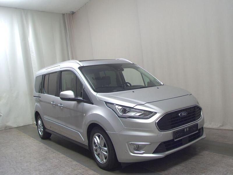 Gebraucht Ford Tourneo Titanium 120 PS (88 kW) 2021 Polarsilber metallic Van / Kleinbus