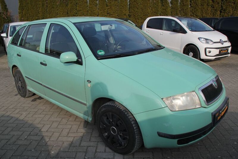 Grün Gebraucht 2001 Skoda Fabia Comfort Kombi | 1.490 € (Guter Preis) - Bild 1/4