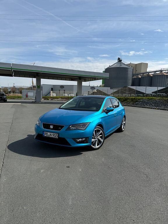 Usata Seat Leon FR 150 CV (110 kW) 2017 Blu Berlina