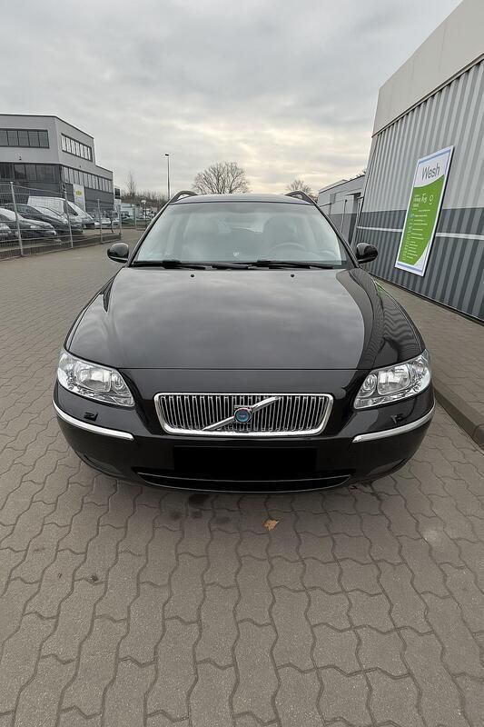 Schwarz Gebraucht 2006 Volvo V70 Kombi | 6.800 € - Bild 1/4