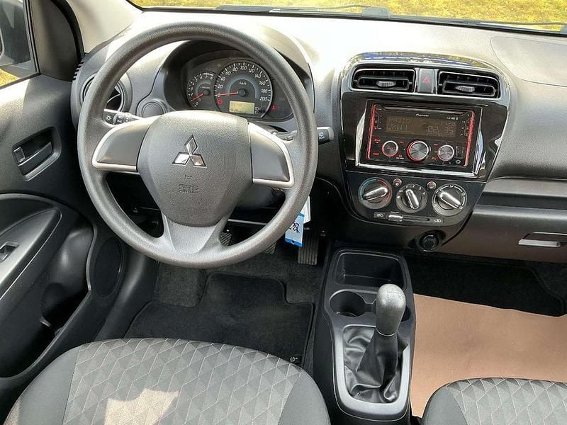 Gebraucht Mitsubishi Space Star Select 71 PS (52 kW) 2022 Islandweiss (s) Kleinwagen