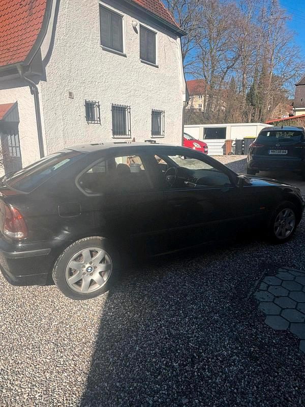 Gebraucht BMW 316 115 PS (84 kW) 2007 Schwarz Coupé