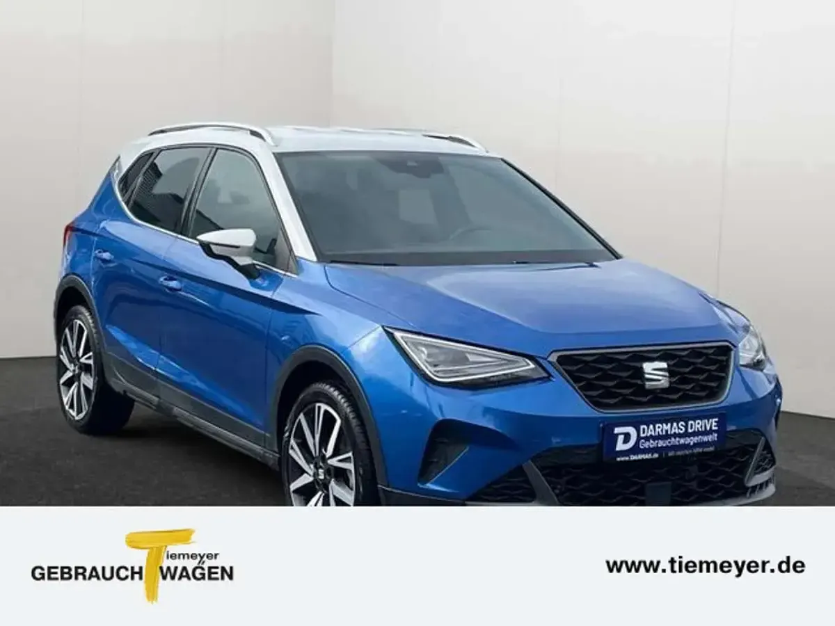 Gebraucht Seat Arona FR 110 PS (80 kW) 2023 Blauweiß SUV