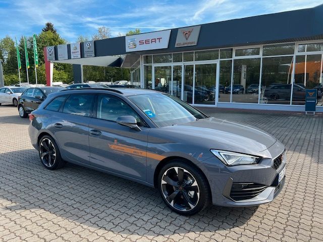 Grau Gebraucht 2024 Cupra Leon Limousine | 32.490 € (Fairer Preis) - Bild 1/4