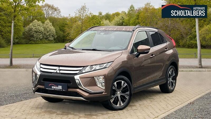 Braun Gebraucht 2020 Mitsubishi Eclipse Cross Spirit SUV | 20.980 € (Fairer Preis) - Bild 1/4