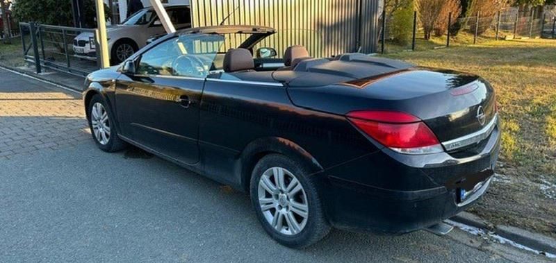 Schwarz Gebraucht 2006 Opel Astra Cabriolet Cabrio | 2.250 € (Fairer Preis) - Bild 1/4