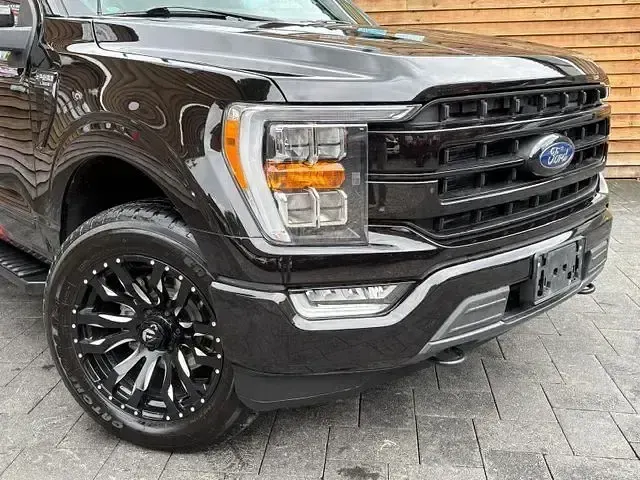 Gebraucht Ford F-150 Lariat 250 PS (183 kW) 2022 Schwarz Pickup