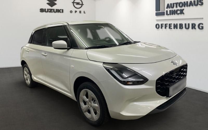 Neu Suzuki Swift Comfort 83 PS (61 kW) 2025 Weiss Kleinwagen