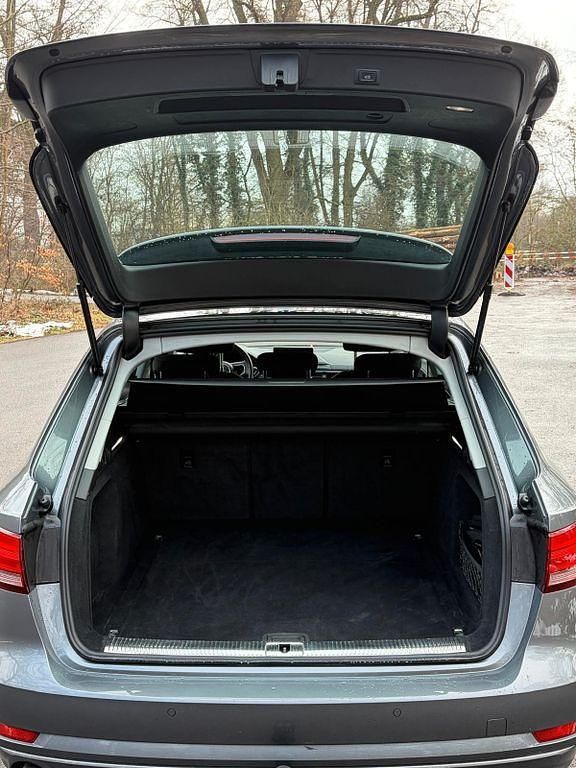 Gebraucht Audi A4 Business 150 PS (110 kW) 2018 Silber Kombi
