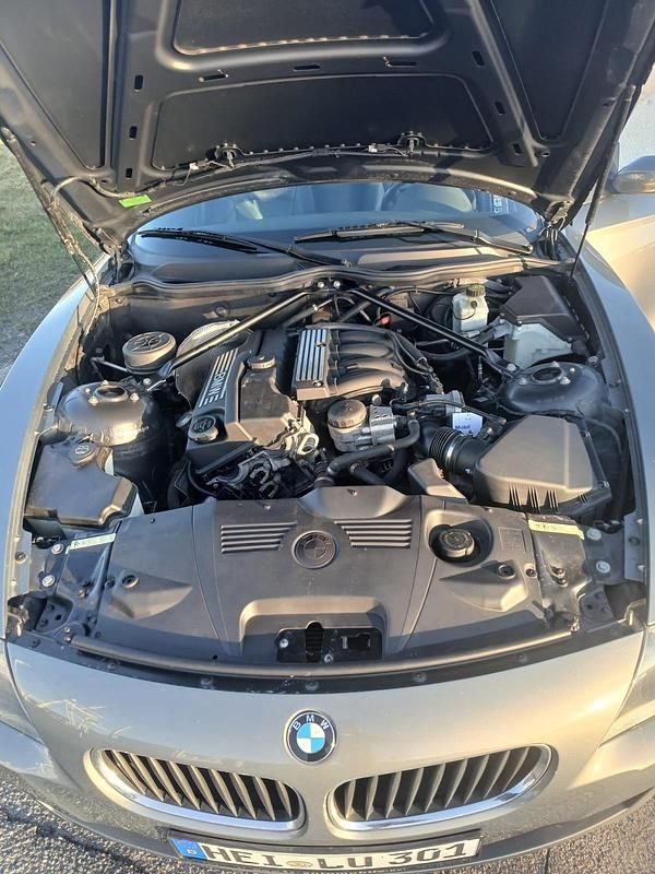 Gebraucht BMW Z4 150 PS (110 kW) 2007 Grau Cabrio