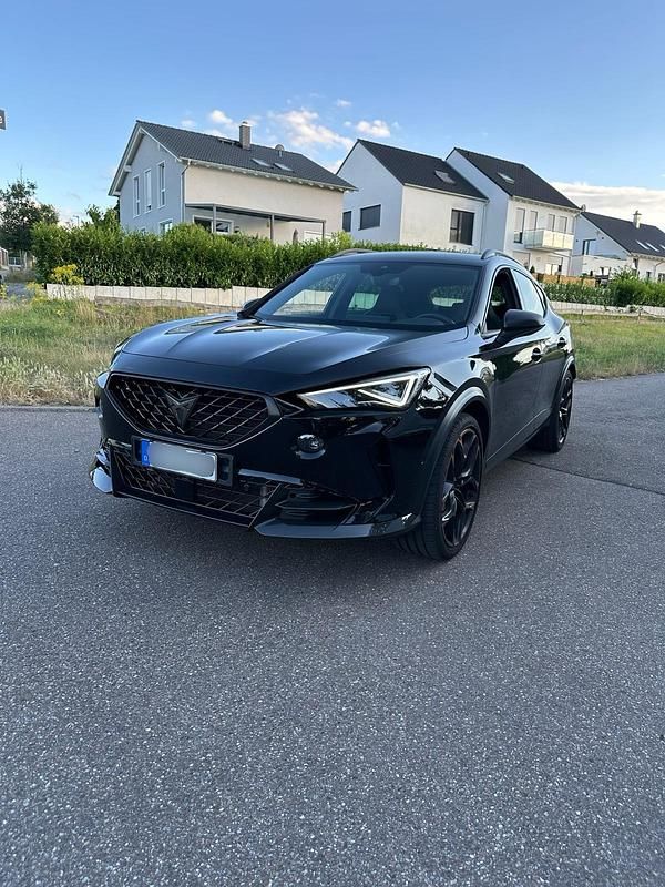 Schwarz Gebraucht 2023 Cupra Formentor VZ SUV | 41.199 € (Fairer Preis) - Bild 1/4