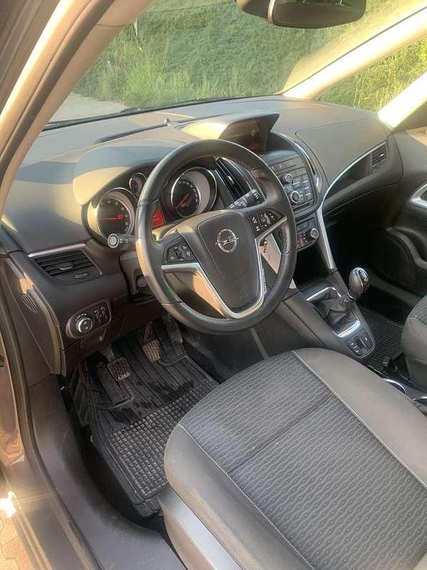 Gebraucht Opel Zafira Tourer Innovation 140 PS (102 kW) 2016 Gwt Van / Kleinbus