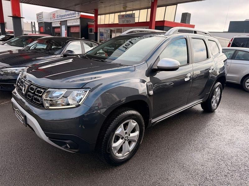 Gebraucht Dacia Duster Comfort 114 PS (83 kW) 2019 Grau SUV