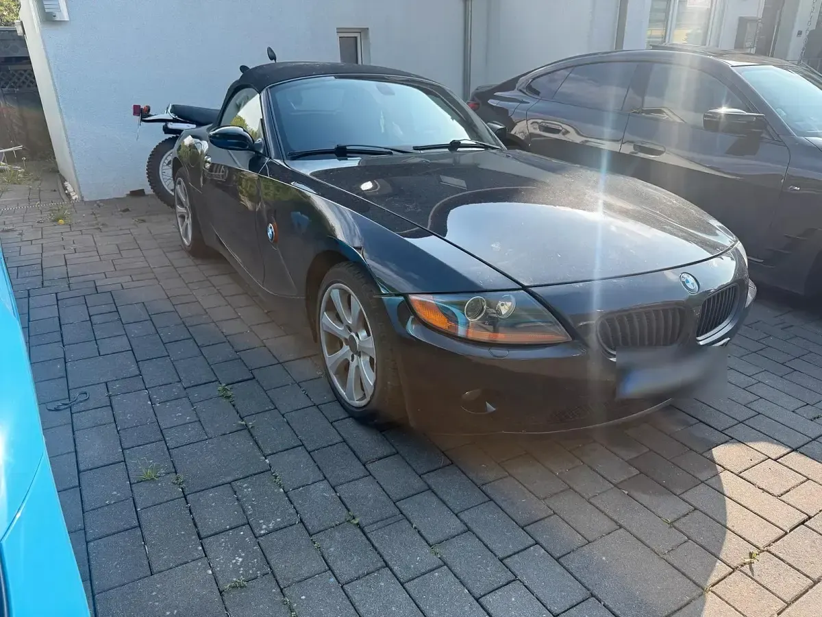 Gebraucht BMW Z4 193 PS (141 kW) 2003 Schwarz Cabrio