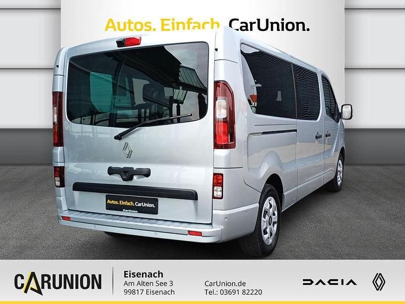 Second-hand Renault Trafic Evolution 150 CP (110 kW) 2024 Gri Monovolum
