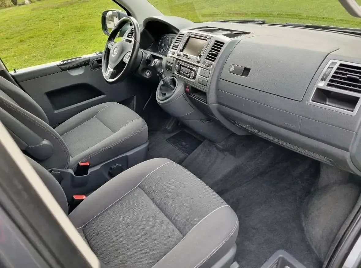 Gebraucht VW T5 Beach 179 PS (131 kW) 2014 Grau Van