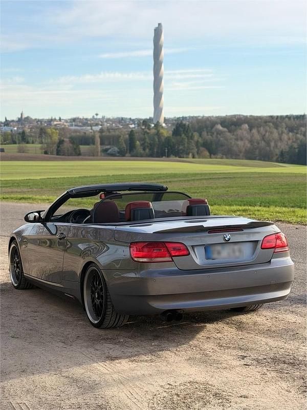 Gebraucht BMW 325 Cabriolet 218 PS (160 kW) 2007 Grau Cabrio