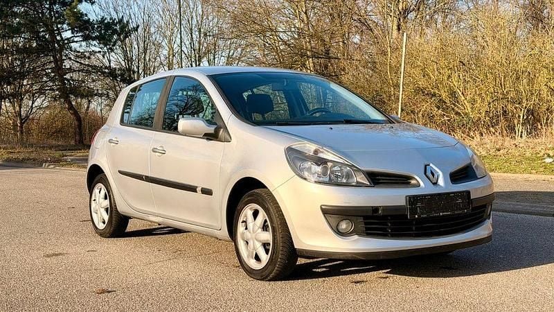 Gebraucht Renault Clio III 79 PS (58 kW) 2007 Grau Limousine