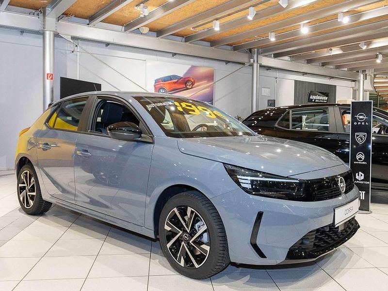 Neu Opel Corsa Edition 110 PS (80 kW) 2025 Eukalyptus grün Limousine