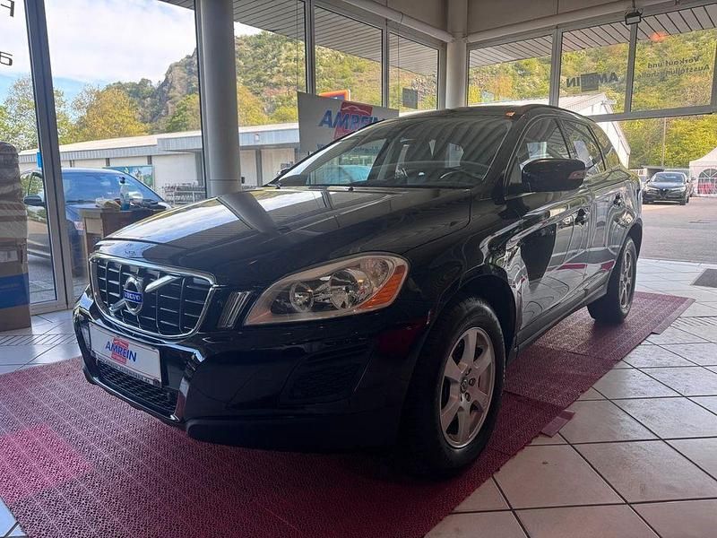 Gebraucht Volvo XC60 Momentum 205 PS (150 kW) 2010 Schwarz SUV