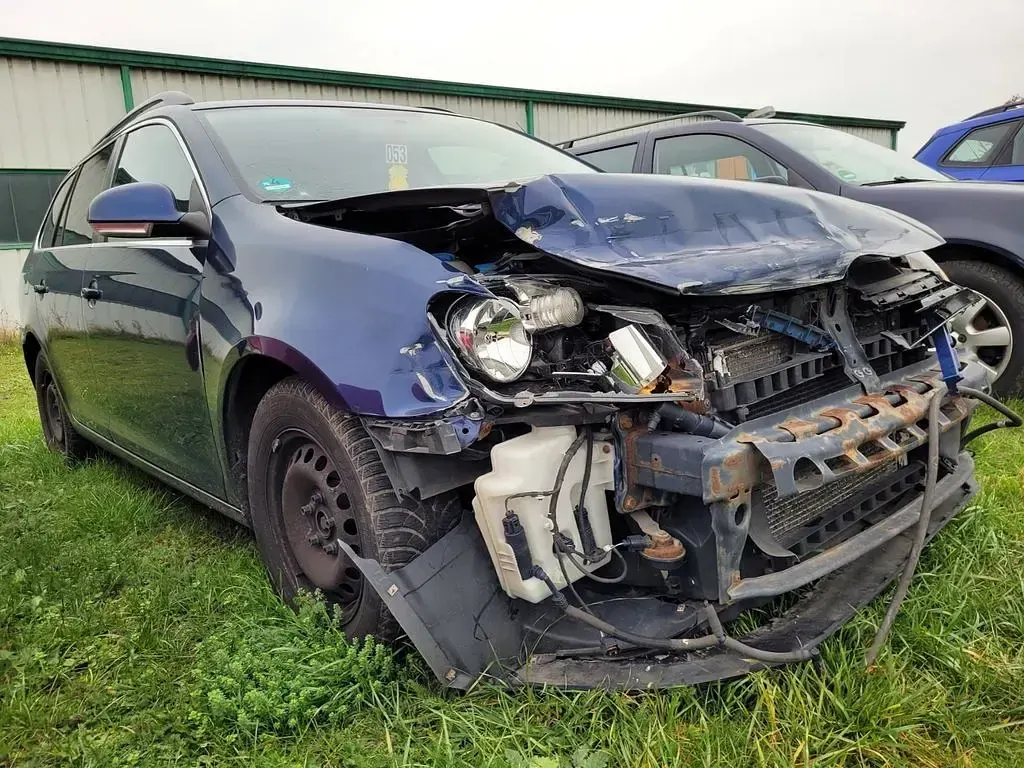Gebraucht VW Golf VI 105 PS (77 kW) 2012 Blau Kombi